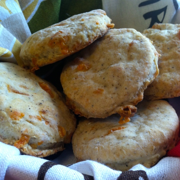 Garlic Cheddar Biscuits | longdistancebaking.com